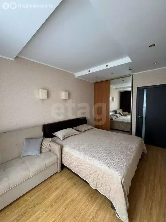 2-комнатная квартира: Новый Уренгой, Молодёжная улица, 19 (59.2 м) - Фото 2