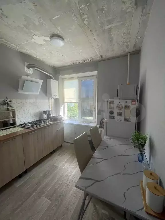 1-к. квартира, 32,7 м, 4/4 эт. - Фото 0