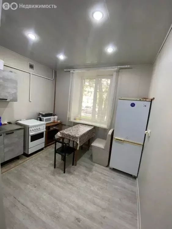 3-комнатная квартира: Иркутск, улица Розы Люксембург, 25 (62.2 м) - Фото 0