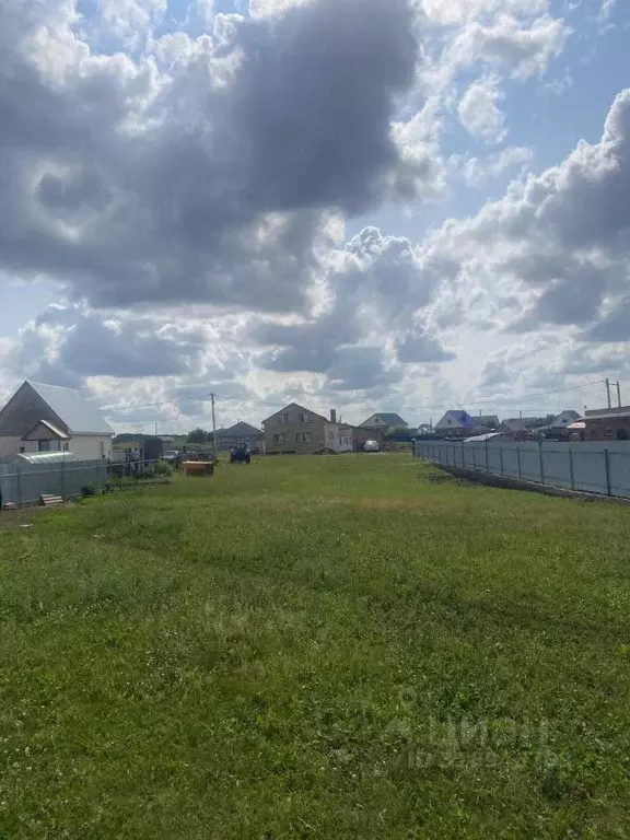 Участок в Башкортостан, Ишимбай ул. Энтузиастов (20.0 сот.) - Фото 0