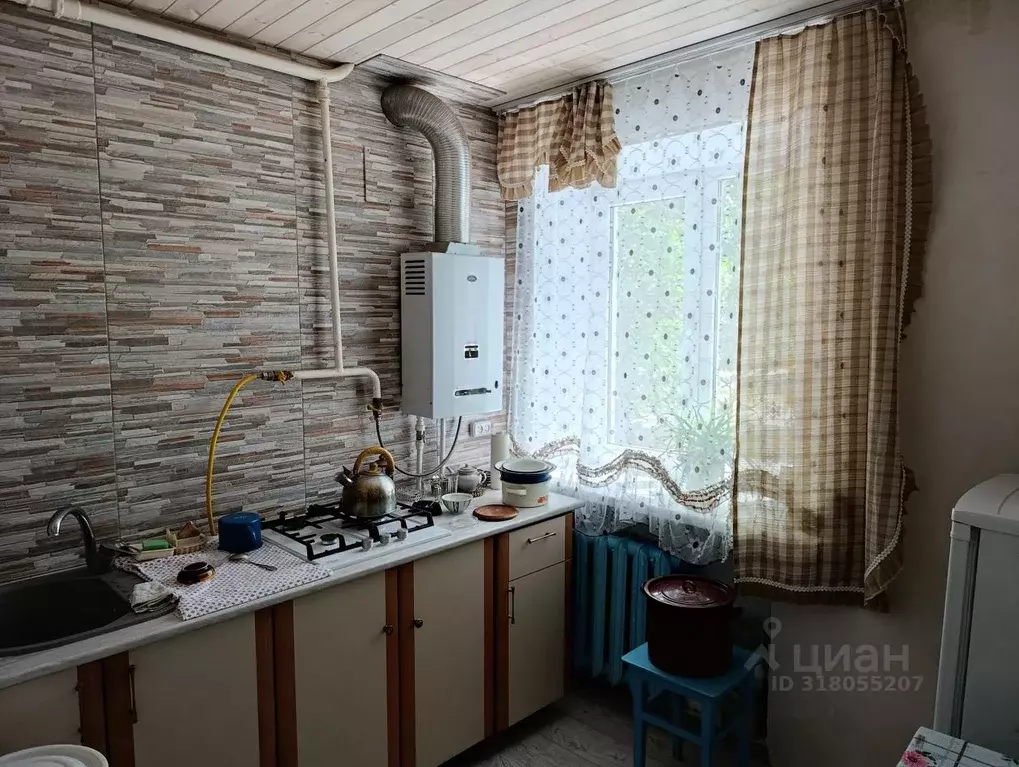 2-к кв. Астраханская область, Астрахань ул. Сен-Симона, 10/12А (45.0 ... - Фото 0