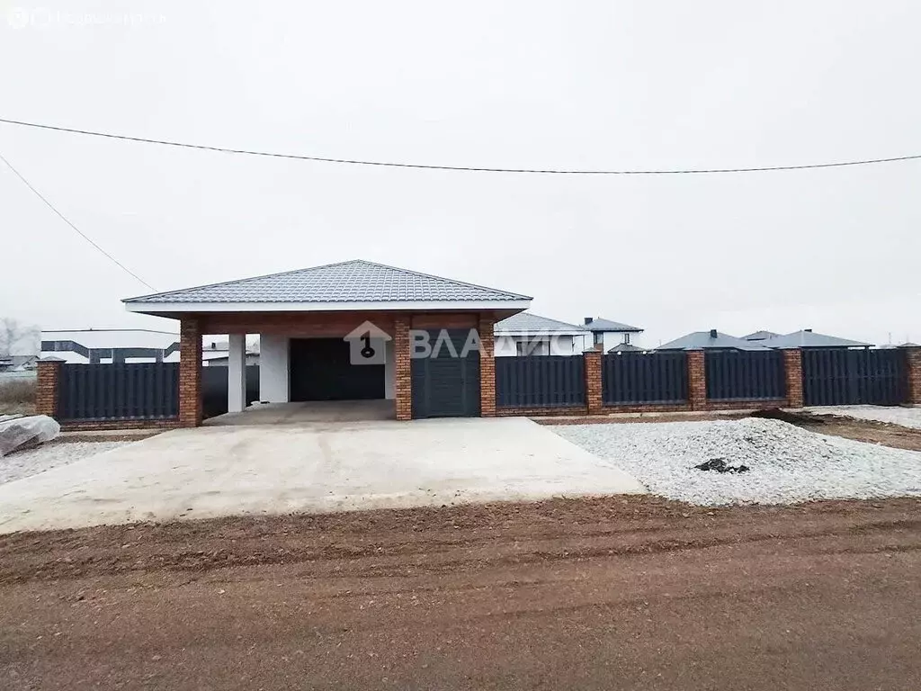 Дом в деревня Байрак, Лунная улица (146.6 м) - Фото 1