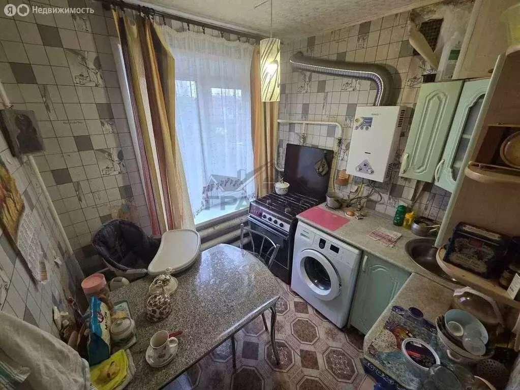 2-комнатная квартира: Новгородская область, рабочий посёлок Крестцы, ... - Фото 1