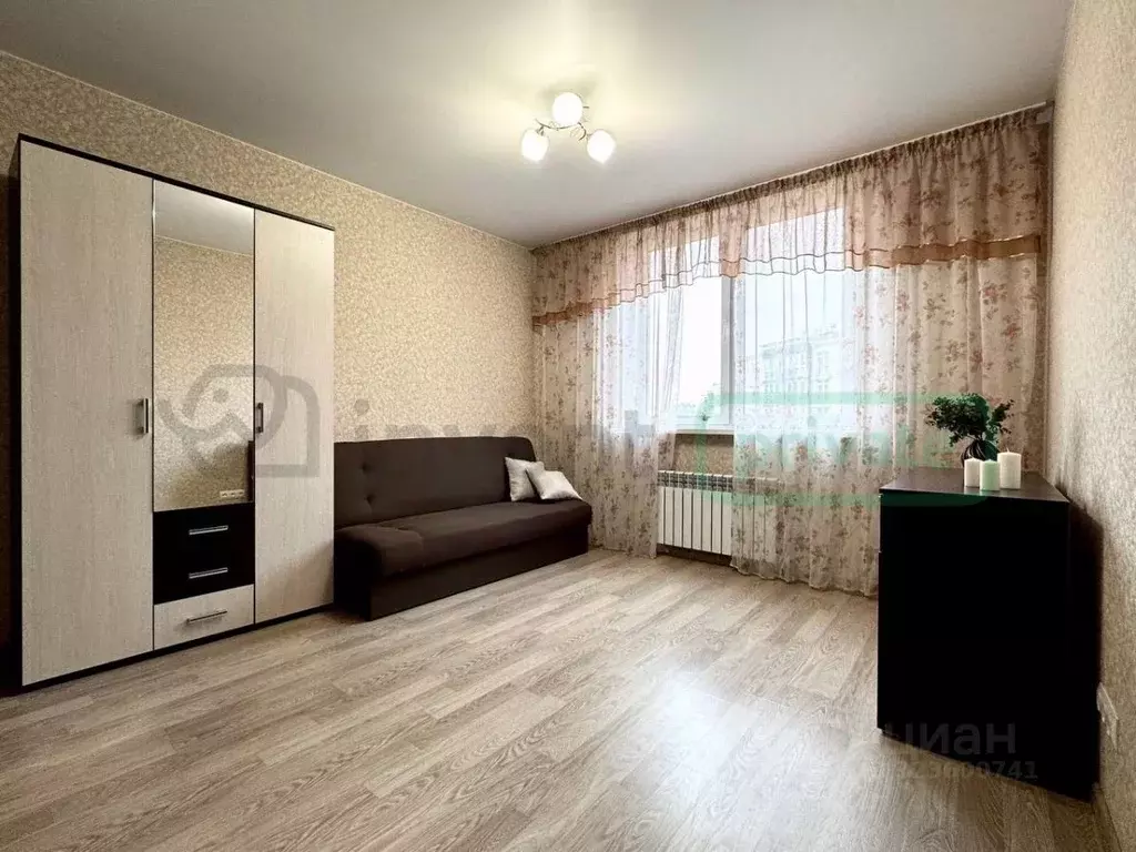 1-к кв. Калининградская область, Калининград ул. Кипарисовая, 3 (42.2 ... - Фото 1