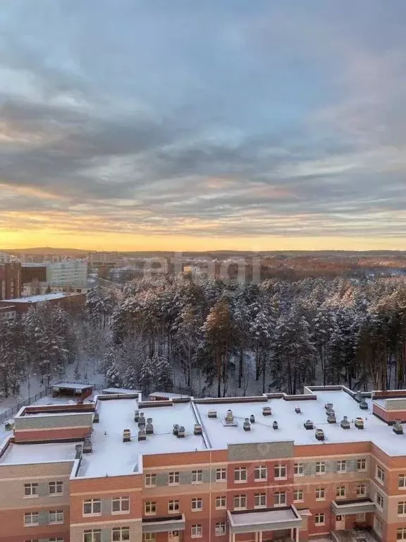 2-к кв. Свердловская область, Екатеринбург ул. Соболева, 19 (67.0 м) - Фото 0