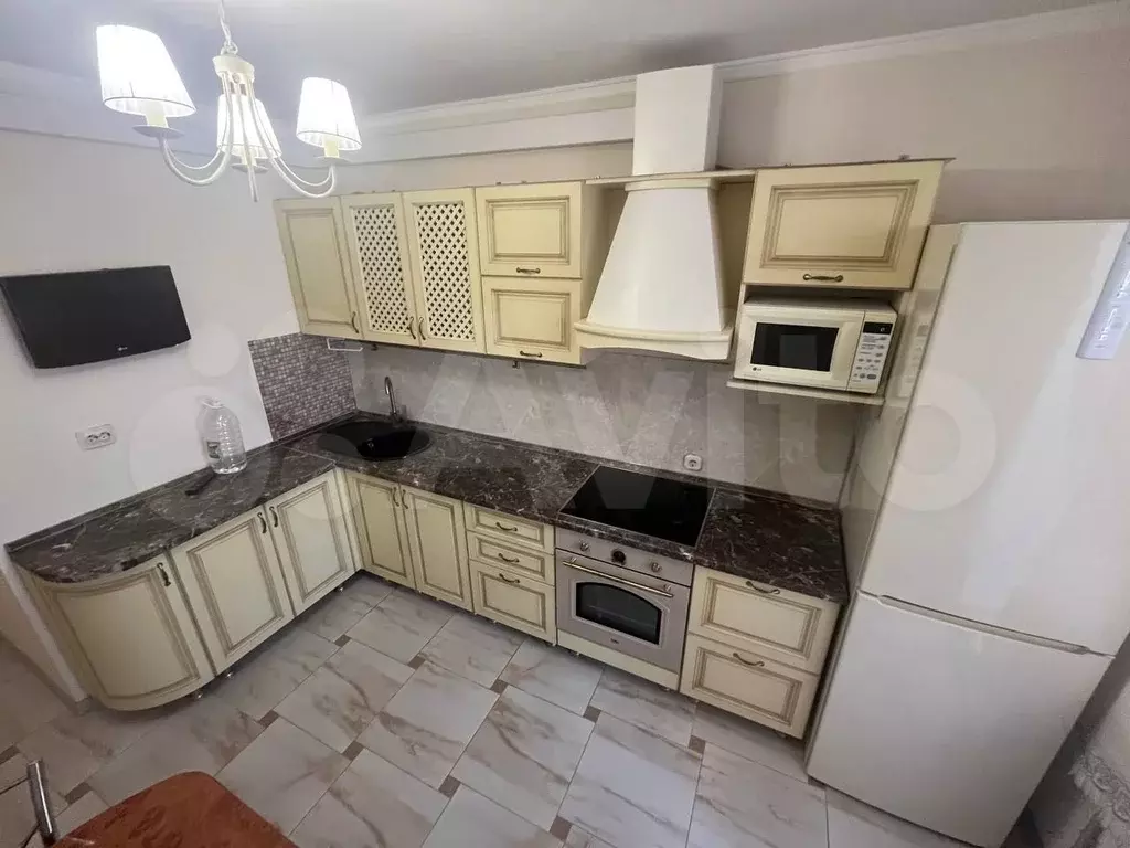 1-к. квартира, 45 м, 9/14 эт. - Фото 0