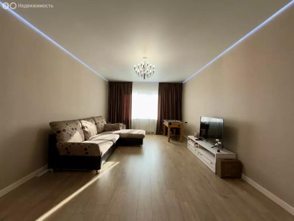 3-комнатная квартира: Новокузнецк, улица Кирова, 105 (112.1 м) - Фото 1