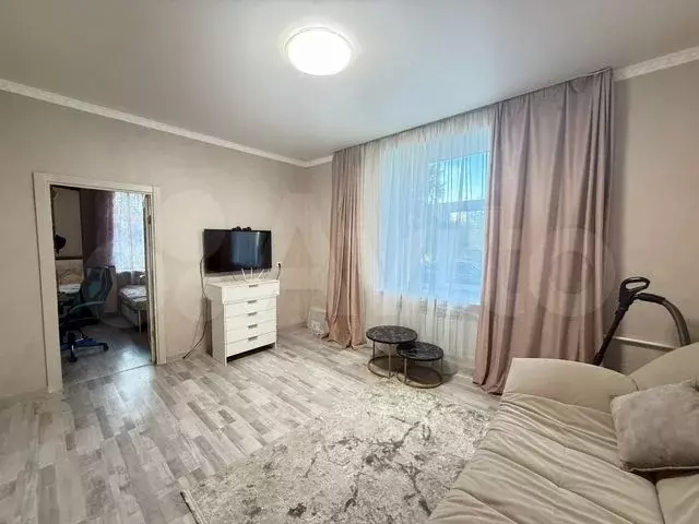 3-к. квартира, 60 м, 1/1 эт. - Фото 0