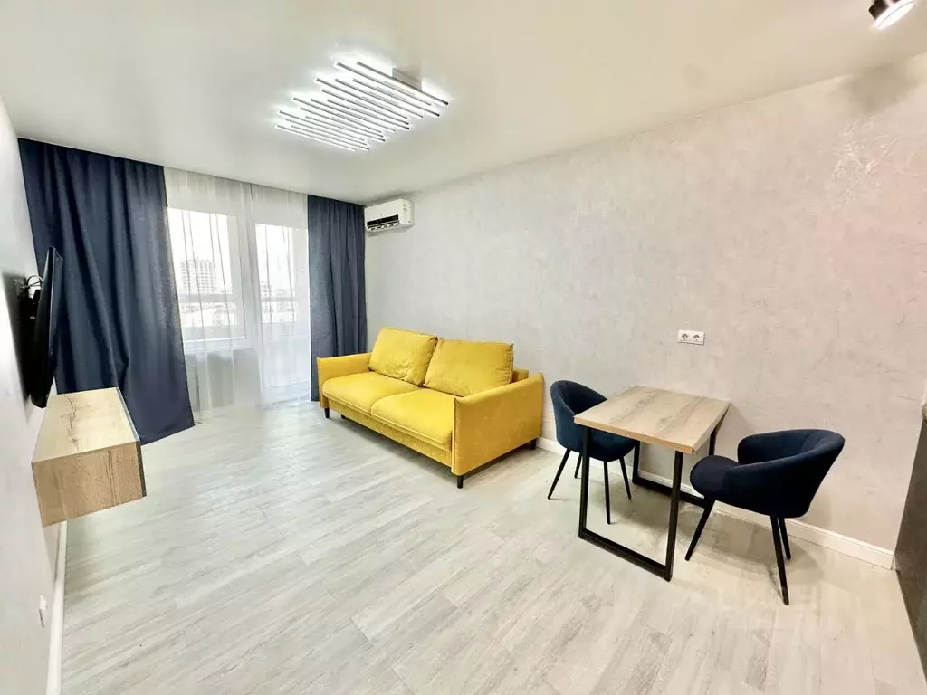 2-к кв. Алтайский край, Барнаул ул. Энтузиастов, 63 (41.5 м) - Фото 1