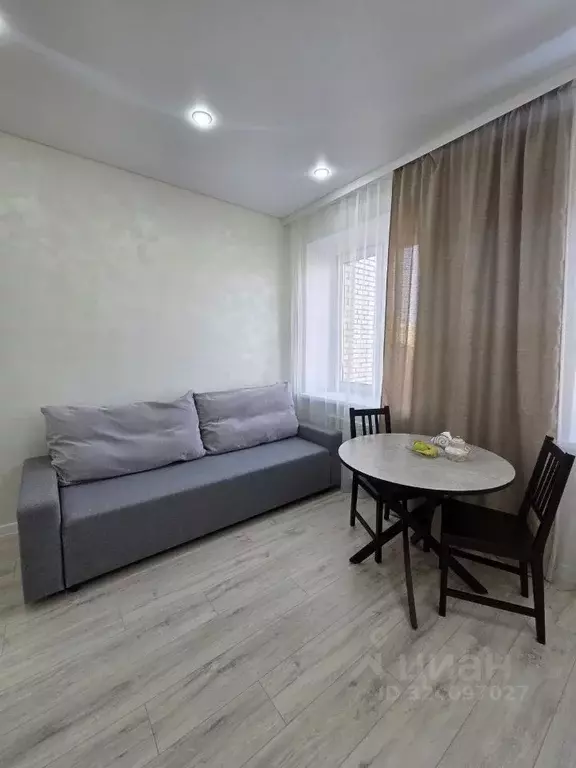 3-к кв. Омская область, Омск ул. Крупской, 14 (63.7 м) - Фото 1