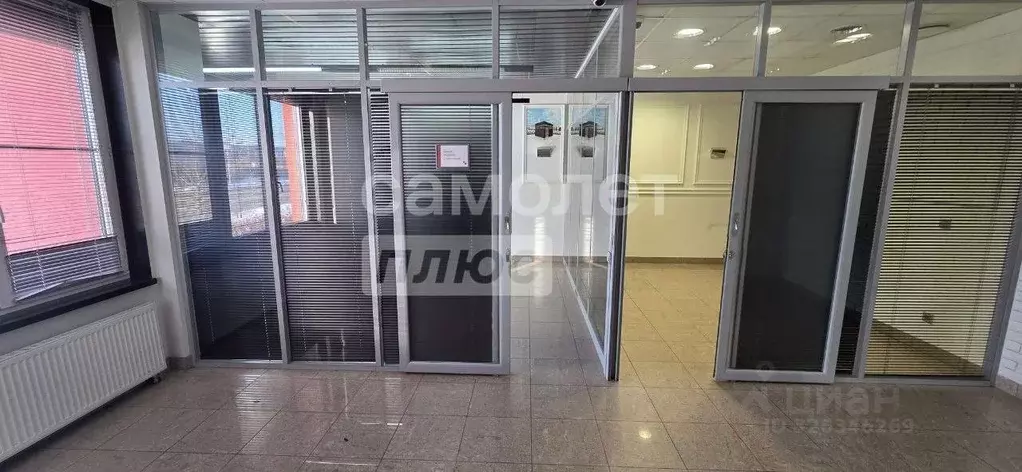 Офис в Тюменская область, Тюмень ул. Ю.-Р.Г. Эрвье, 30 (208 м) - Фото 1