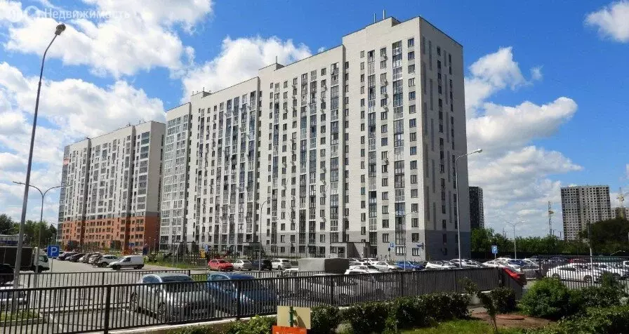 1-комнатная квартира: Тюмень, Комбинатская улица, 54к2 (44.9 м) - Фото 1