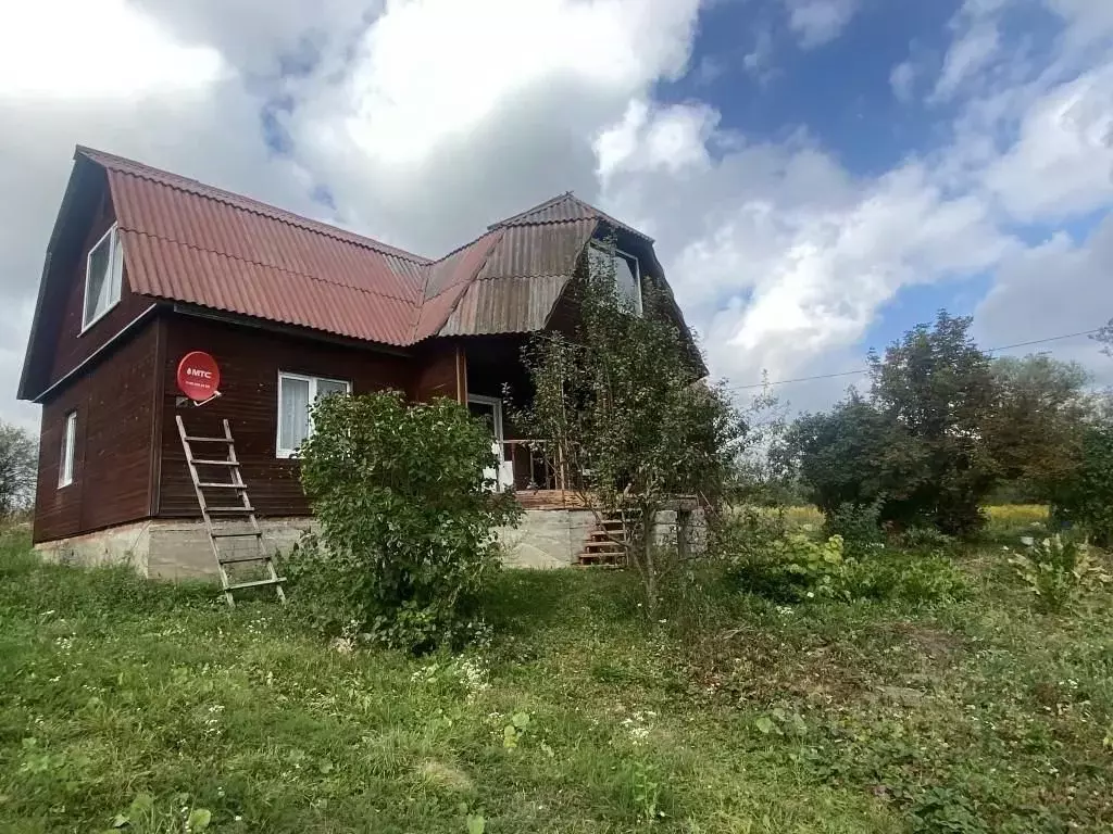 Дом в Тульская область, Алексин городской округ, с. Гурово 19 (100 м) - Фото 1