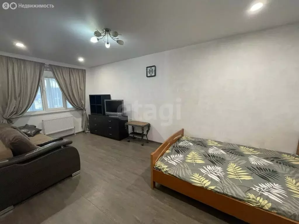 1-комнатная квартира: посёлок городского типа Яблоновский, улица ... - Фото 2