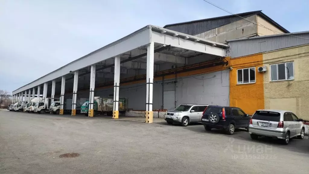 Склад в Приморский край, Артем Оренбургская ул., 7 (500 м) - Фото 0