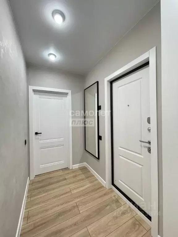 2-к кв. Омская область, Омск ул. 24-я Северная, 196 (52.3 м) - Фото 1