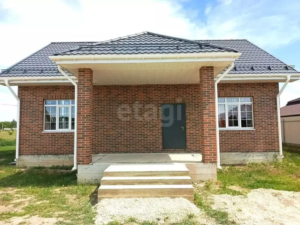 Дом в село Коренёвщино, улица Мира (130 м) - Фото 1