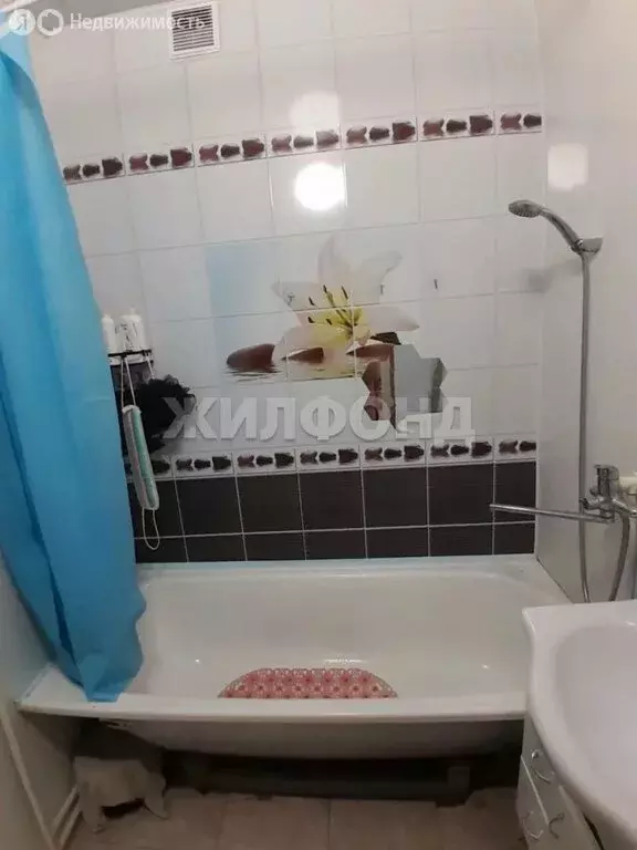 2-комнатная квартира: Кызыл, Правобережная улица, 26 (50 м) - Фото 1