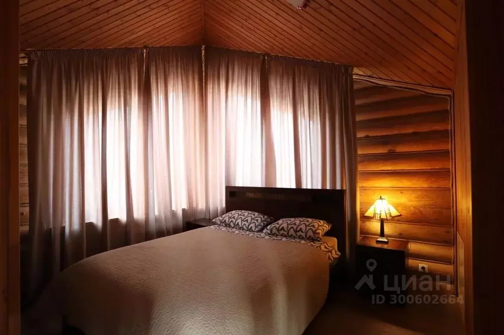 Дом в Ленинградская область, Волховский район, д. Иссад ул. ... - Фото 1