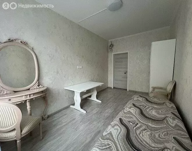 1к в 4-комнатной квартире (14 м) - Фото 1