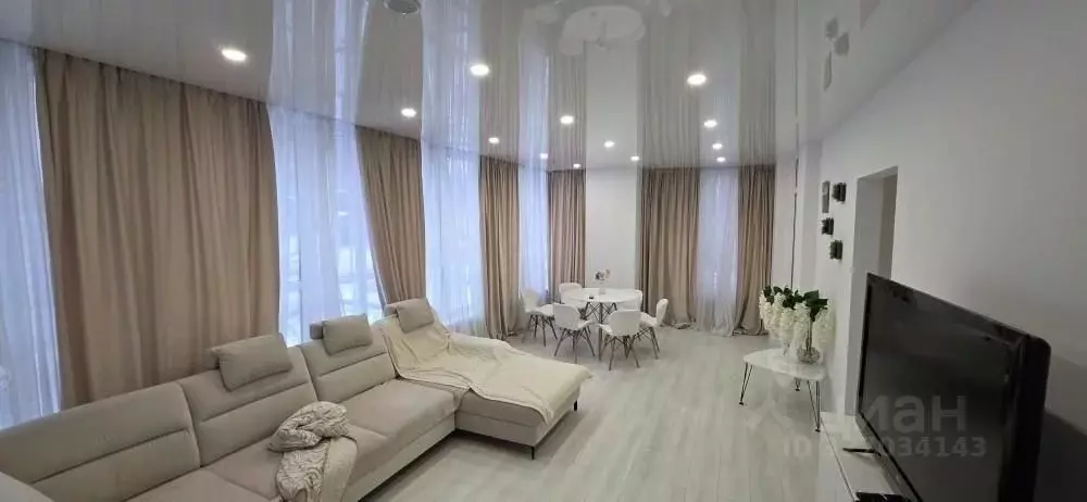 2-к кв. Калининградская область, Калининград просп. Победы, 80 (75.0 ... - Фото 2