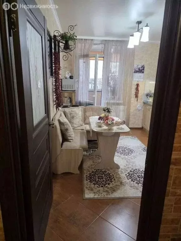 1-комнатная квартира: Калининград, улица Генерала Челнокова, 46 (39 м) - Фото 1