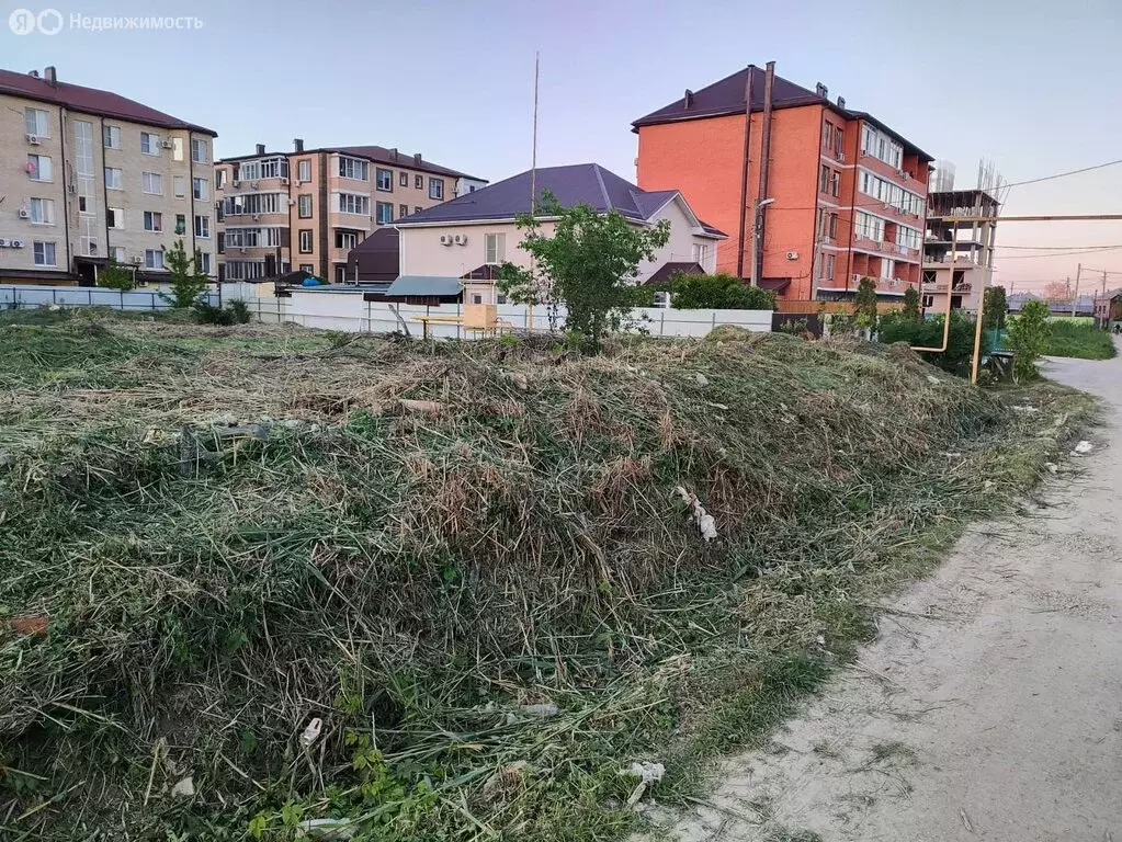 Участок в посёлок городского типа Яблоновский, Первомайская улица, 40 ... - Фото 1