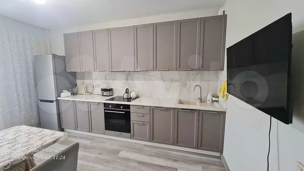 2-к. квартира, 70 м, 9/25 эт. - Фото 1