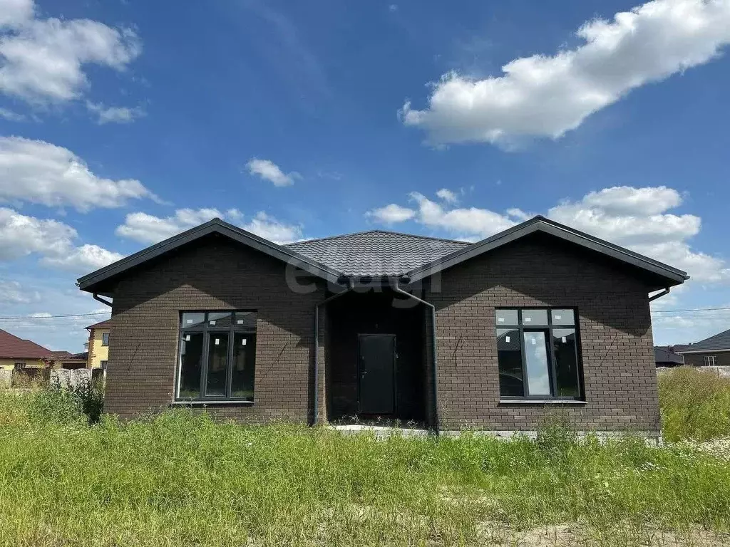 Дом в Брянская область, Брянский район, Отрадненское с/пос, с. ... - Фото 1