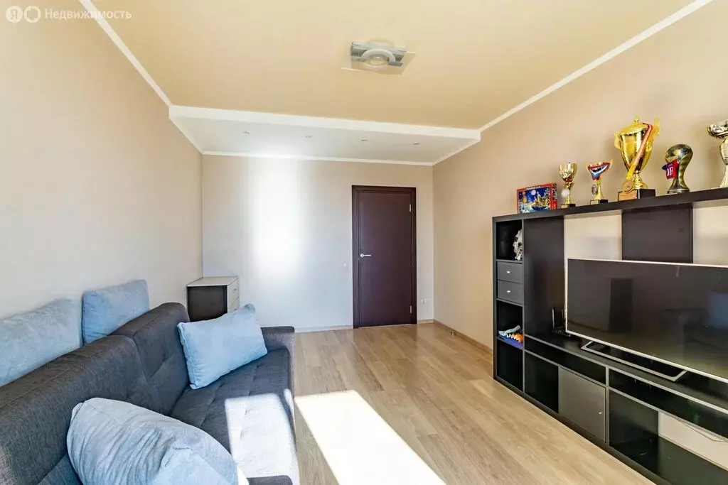1-комнатная квартира: Екатеринбург, проспект Космонавтов, 46А (44 м) - Фото 1