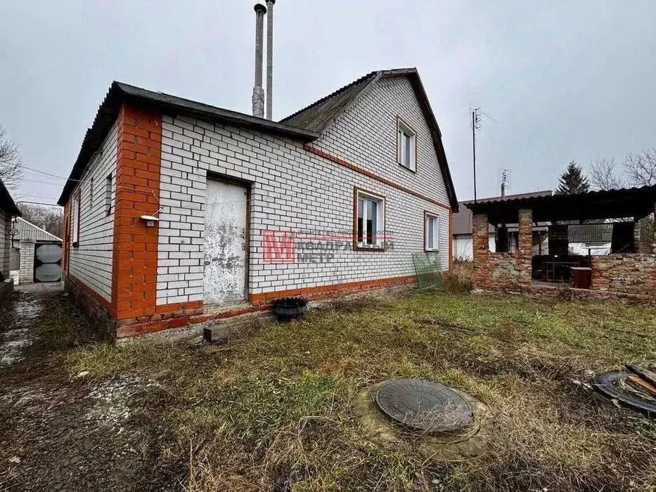 Дом в Белгородская область, Старооскольский городской округ, с. ... - Фото 1