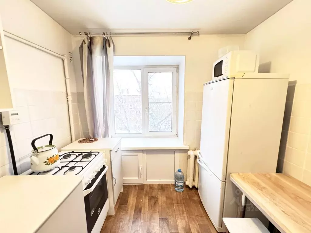 1-к кв. Омская область, Омск просп. Мира, 8 (36.0 м) - Фото 2