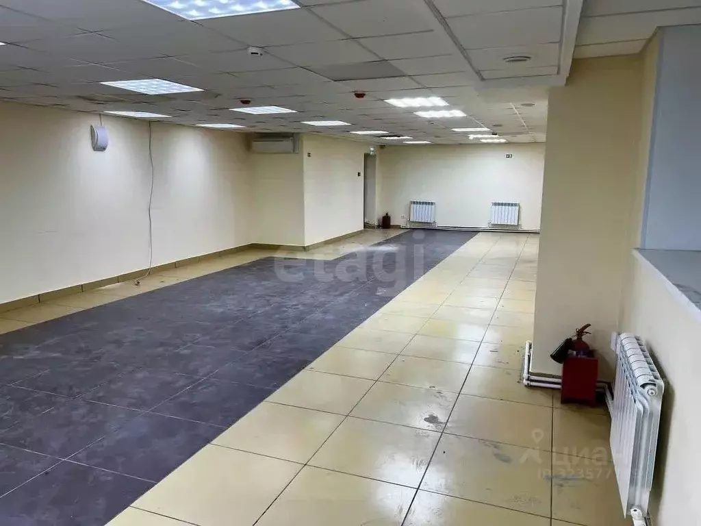 Торговая площадь в Ямало-Ненецкий АО, Новый Уренгой Юбилейная ул., 5 ... - Фото 1