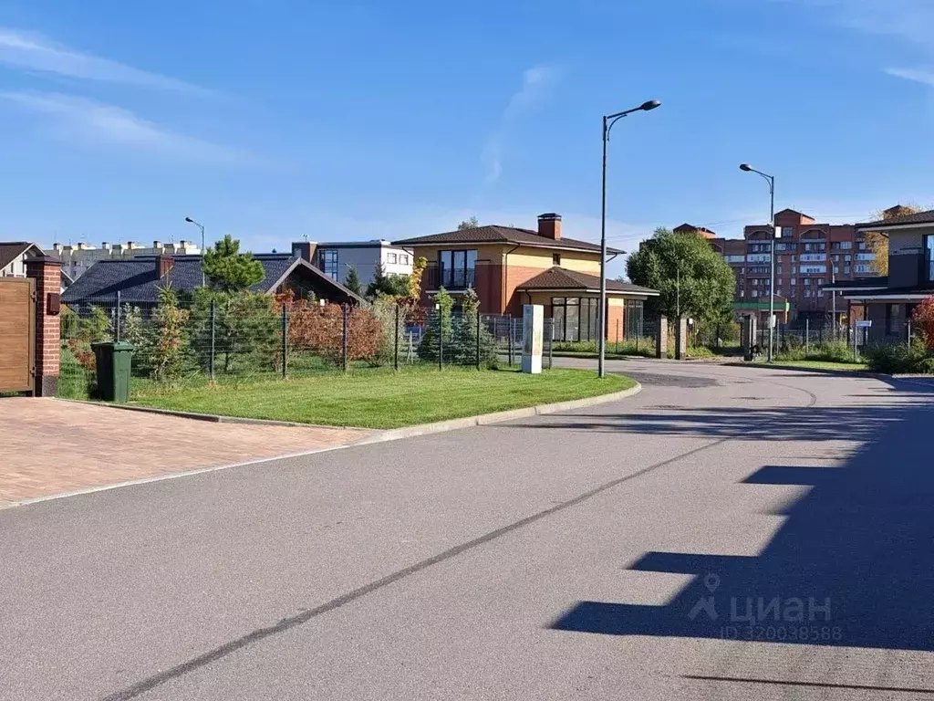Дом в Санкт-Петербург, Санкт-Петербург, Петергоф дор. Бобыльская, 54 ... - Фото 1