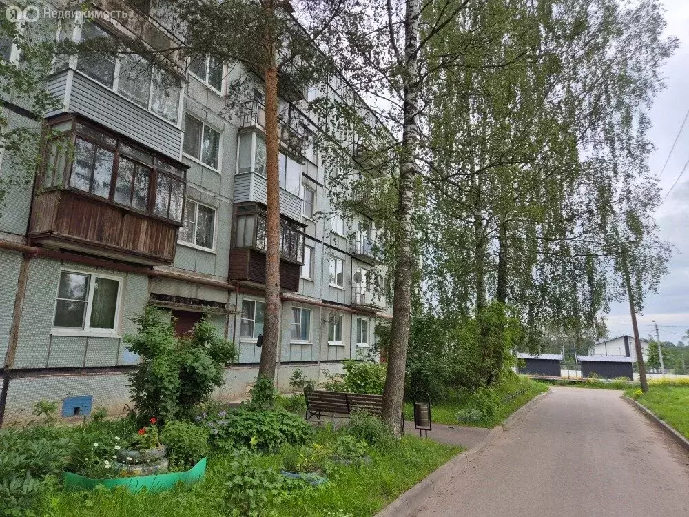 2-комнатная квартира: городской посёлок Сиверский, улица Военный ... - Фото 1