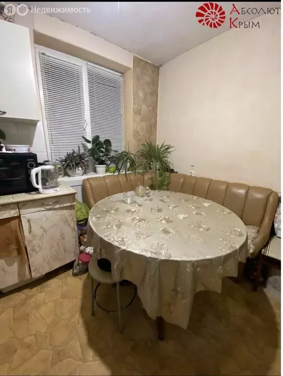 3-комнатная квартира: Феодосия, улица Чкалова, 171 (66 м) - Фото 0