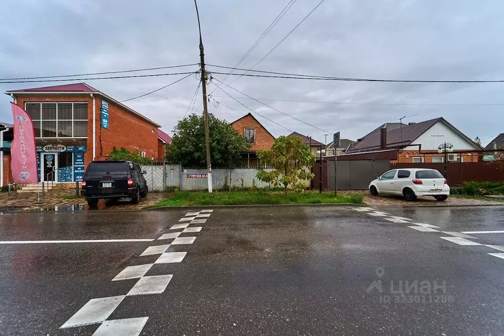 Дом в Адыгея, Тахтамукайский район, Яблоновский пгт ул. Гагарина, 63 ... - Фото 2