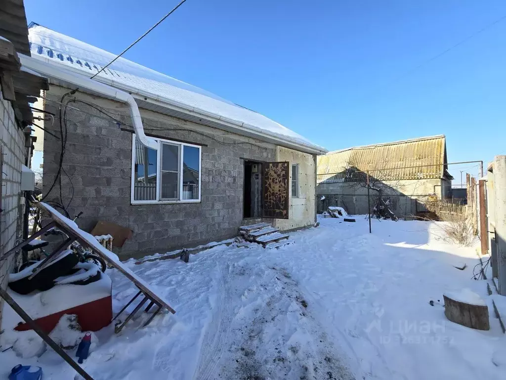 Дом в Астраханская область, Приволжский район, Рисовод садовое ... - Фото 1