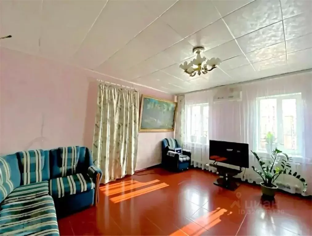 Дом в Краснодарский край, Лабинск Коммунальная ул. (75 м) - Фото 2