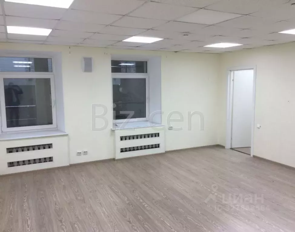 Офис в Санкт-Петербург 2-я Васильевского острова линия, 37 (36 м) - Фото 1