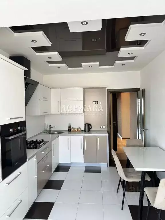 2-к кв. Белгородская область, Старый Оскол Южный мкр, 5 (65.0 м) - Фото 2