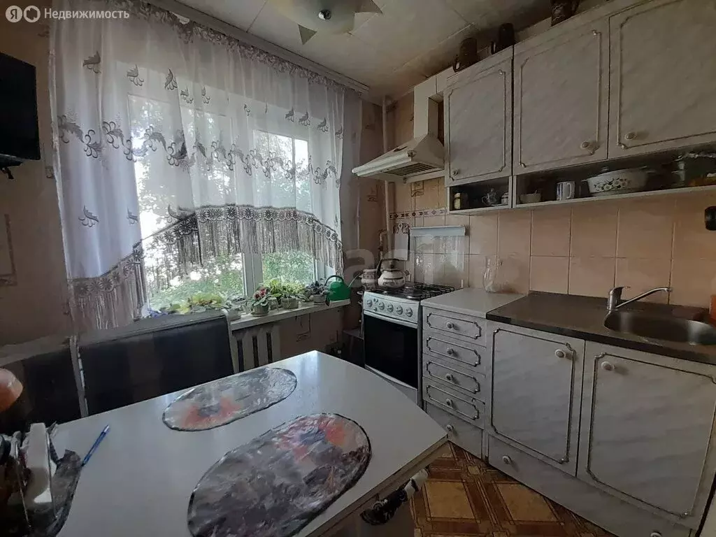 3-комнатная квартира: Балашов, улица Орджоникидзе, 15В (62 м) - Фото 2