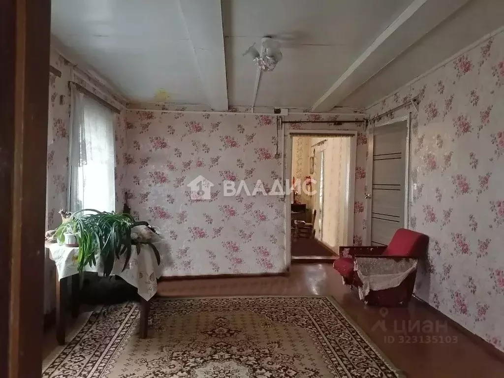 Дом в Брянская область, Дубровка рп ул. 324-й Дивизии, 54 (77 м) - Фото 2