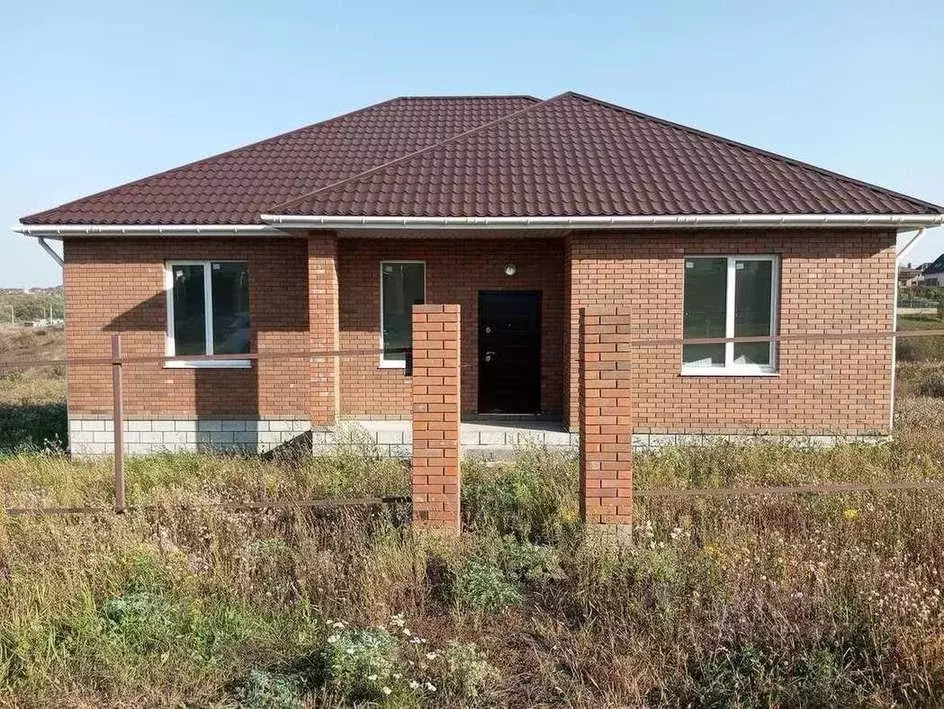 Дом в Белгородская область, Белгородский район, Дубовское с/пос, с. ... - Фото 1