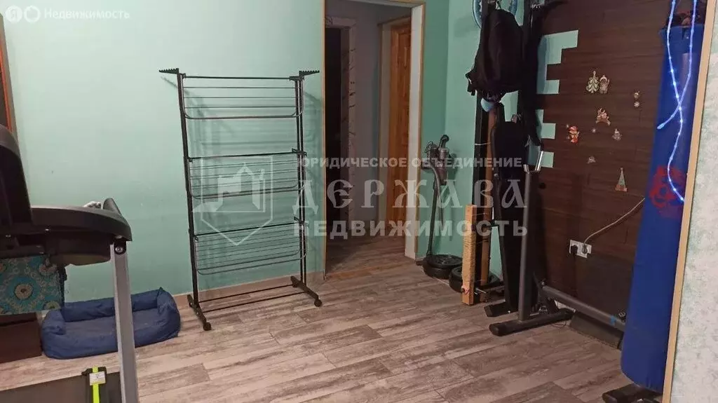 3-комнатная квартира: Междуреченск, улица Пушкина, 16 (54.8 м) - Фото 0