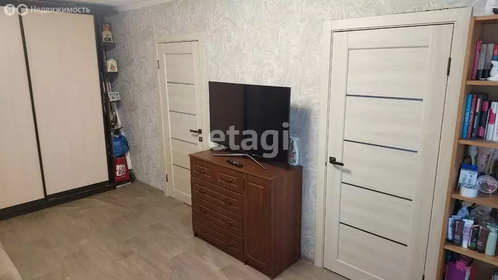 4-комнатная квартира: Искитим, микрорайон Индустриальный, 6 (62 м) - Фото 1