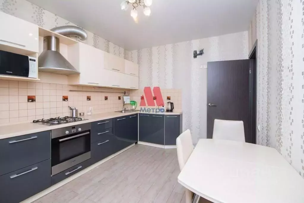 3-к кв. Ярославская область, Ярославль ул. Брагинская, 13к2 (80.1 м) - Фото 1