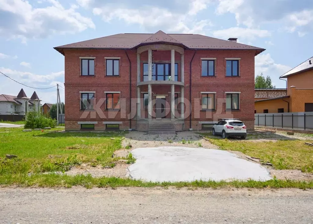 Коттедж в Новосибирская область, Новосибирск Петровская ул. (508 м) - Фото 0