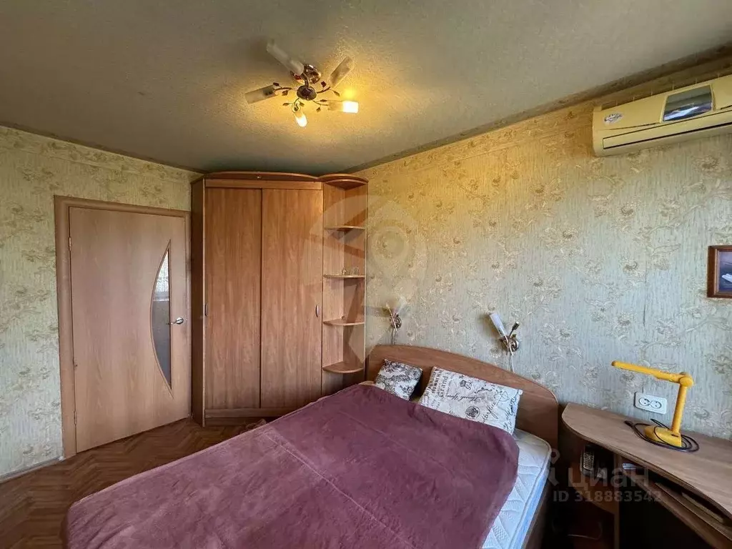 2-к кв. Белгородская область, Старый Оскол Жукова мкр, 8 (43.7 м) - Фото 1