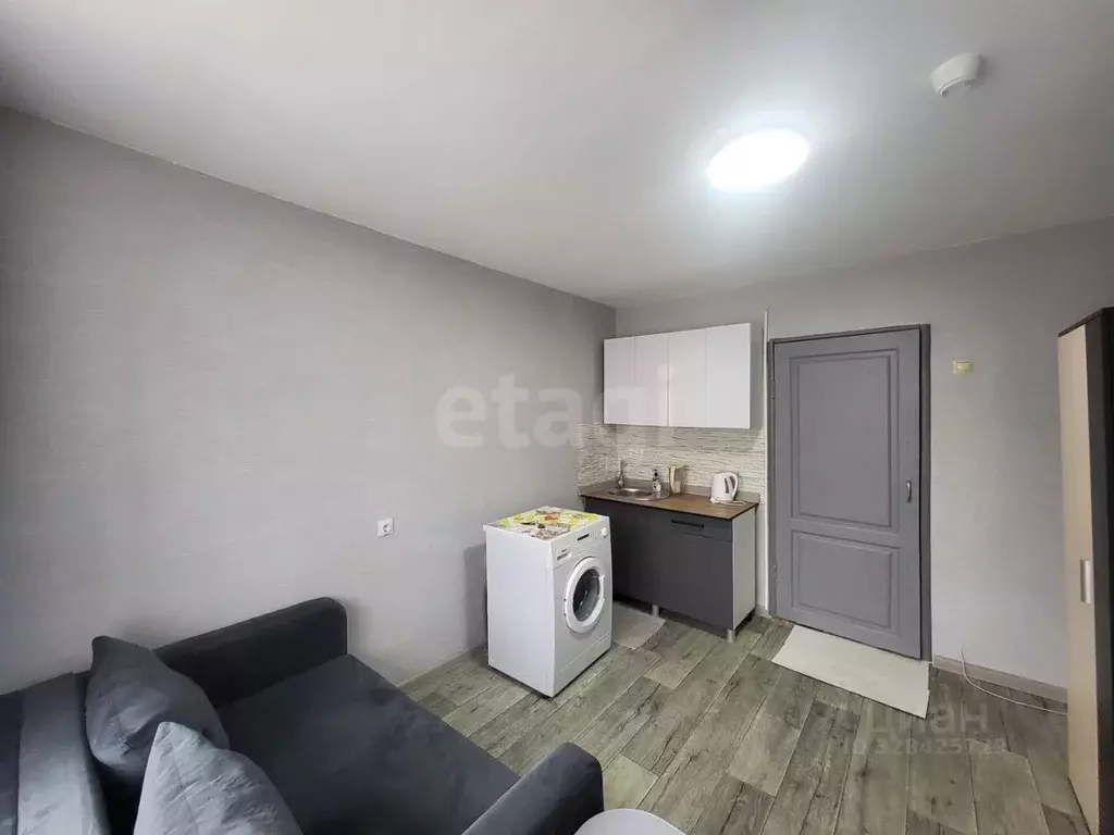 Комната Тюменская область, Тюмень ул. Станционная, 18 (13.0 м) - Фото 1